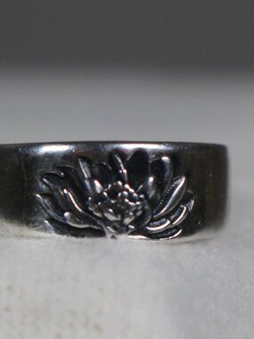 925 Sterling Silver Thai lotus thick band ring size 6 hippie yoga